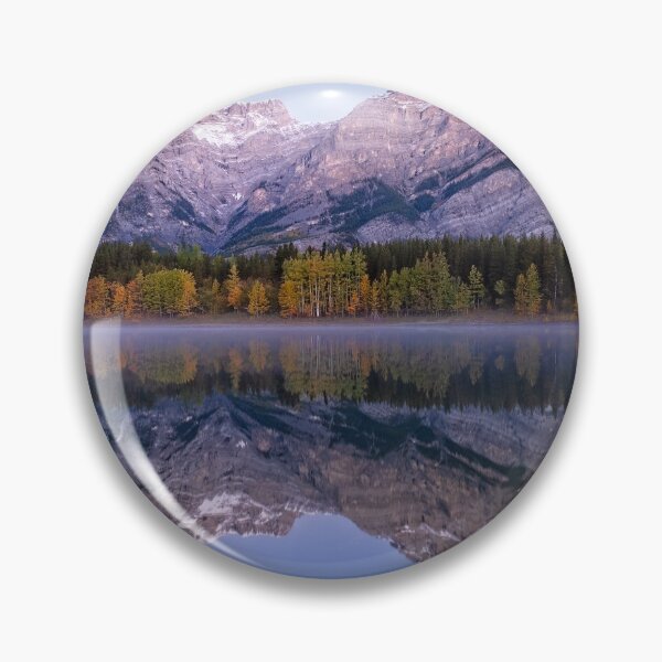 Artikelvorschau, Fallen Sie am Wedge Pond Canada entworfen und verkauft von Catherine Reading.