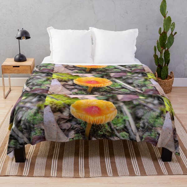 Item preview, Seta en el bosque designed and sold by Totallyalive.