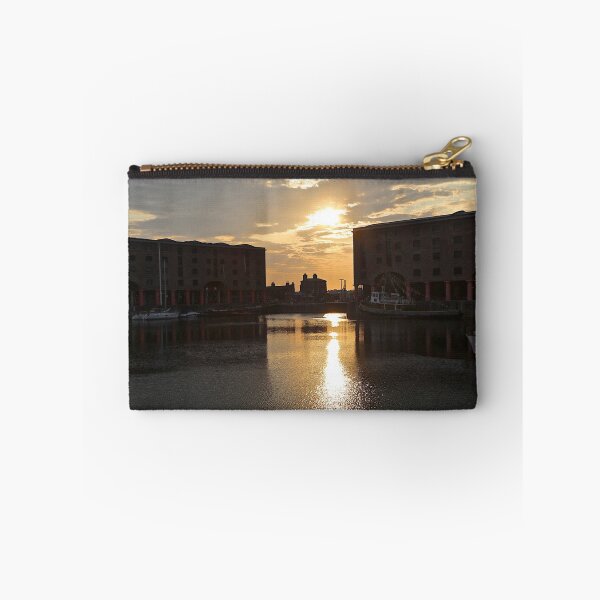Artikelvorschau, Albert Dock Sonnenuntergang entworfen und verkauft von John Thurgood.