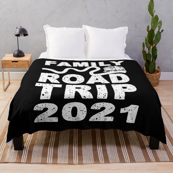 Artikelvorschau, Familien-Roadtrip 2021 Passende T-Shirts entworfen und verkauft von Músico Ilustre.