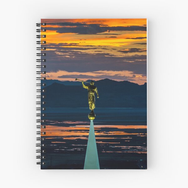 Artikelvorschau, Freigebiger Sonnenuntergang - Moroni Statue - Utah entworfen und verkauft von ultimateplaces.