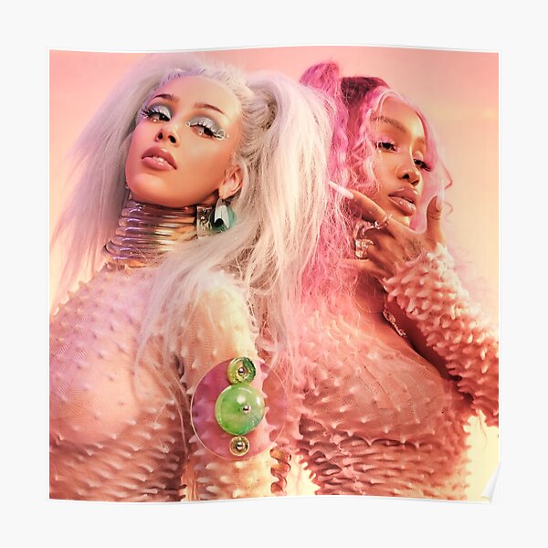 kiss me more Poster