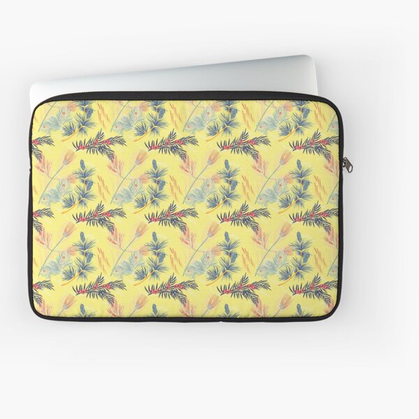 Pine and berries Laptop Sleeve