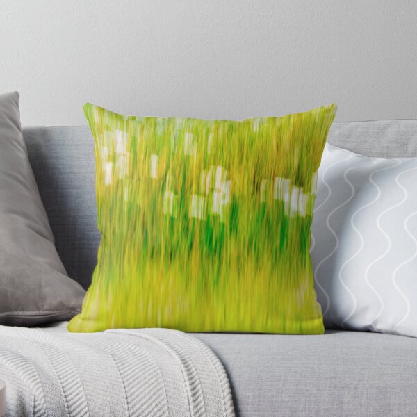 Daisy Grass Throw Pillow