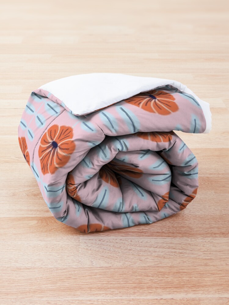 Alternate view of Pink poppies Comforter