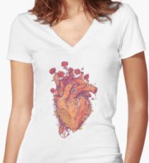 Camiseta entallada de cuello en V Dulce corazón
