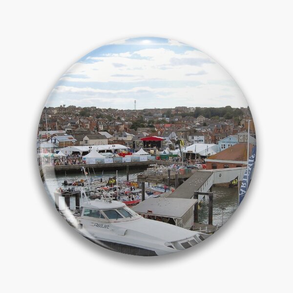 Artikelvorschau, BUSY COWES WOCHE. 2 entworfen und verkauft von ronsaunders47.