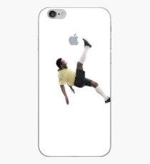 Vinilo o funda para iPhone Pelé pateando una manzana