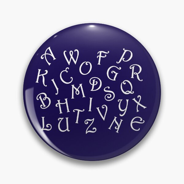 Aperçu de l'œuvre Motif alphabétique, blanc, bleu marine créée et vendue par bubbley2021.
