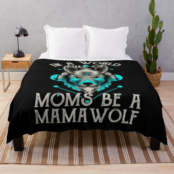 Artikelvorschau, Frauen in einer Welt voller Mütter sind ein Muttertagsgeschenk von Mama Wolf entworfen und verkauft von rubysheila.