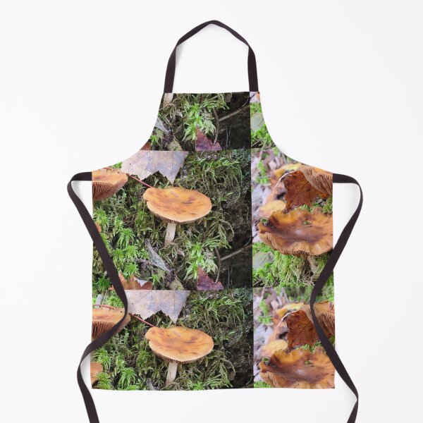 Artikelvorschau, Pilz im Wald entworfen und verkauft von Totallyalive.