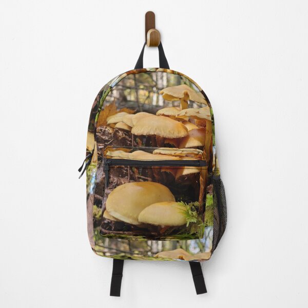 Artikelvorschau, Pilz im Wald entworfen und verkauft von Totallyalive.