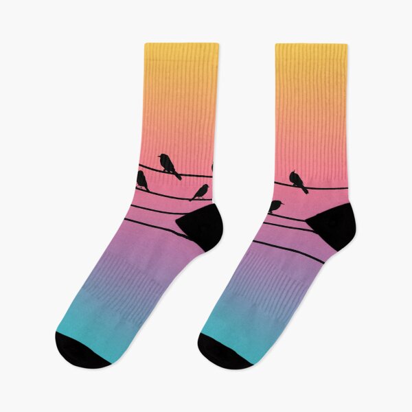 Artikelvorschau, Vögel auf Stromleitungen Regenbogen Sonnenuntergang Gradient entworfen und verkauft von Julie Erin Designs.