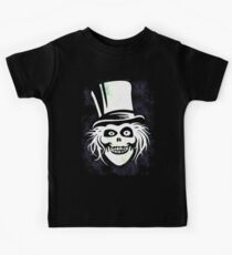 HATBOX GHOST WITH GRUNGY HAUNTED MANSION WALLPAPER Kids T-Shirt