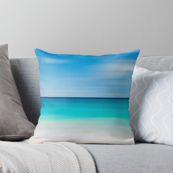 Artikel-Vorschau von Coastal Decor Throw Pillow Beach Cottage Wohnzimmer Blaugrün Türkis Aqua Beige Weiß Nautisches Dekor Tropical Beach Abstraktes Fotokissen, designt und verkauft von Katherine Gendreau.