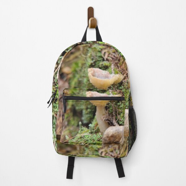 Artikelvorschau, Pilz im Wald entworfen und verkauft von Totallyalive.
