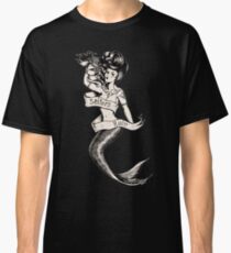 Sailors Ruin, Vintage mermaid tattoo style Classic T-Shirt