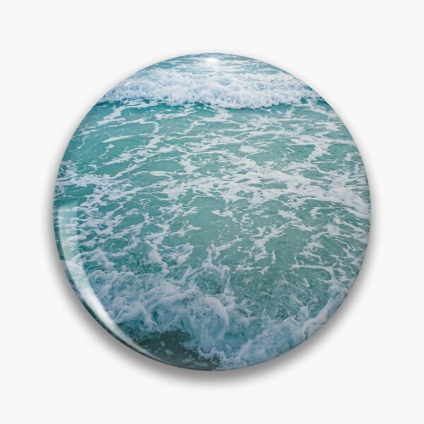Artikelvorschau, ISLAND BLUE WAVES OCEAN entworfen und verkauft von apparelsocietee.