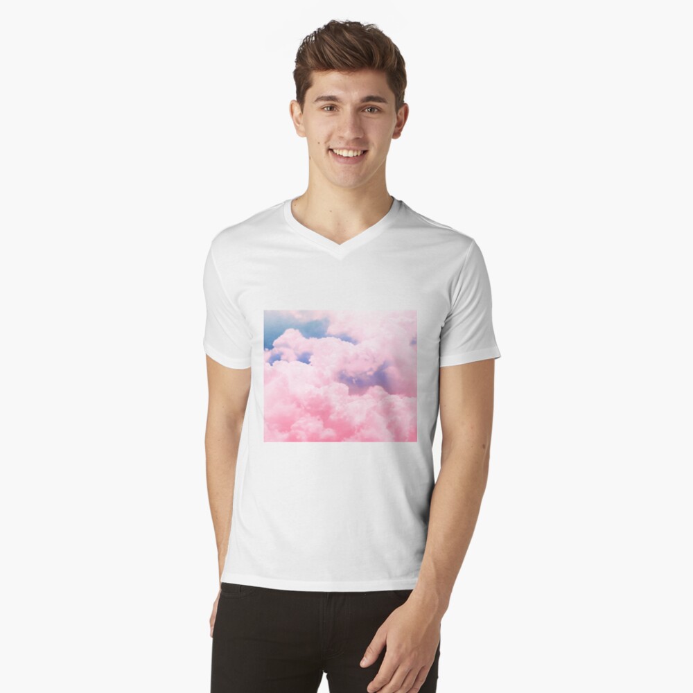 Aperçu de l'œuvre T-shirt col V créée et vendue par cafelab.