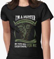 I'm A Hunter The Master Of Survival - Wow Women's Fitted T-Shirt