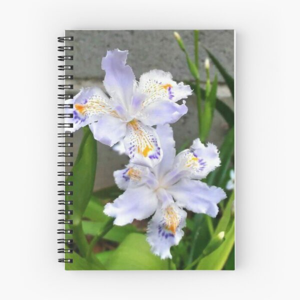 Artikelvorschau, Elegante wilde Orchideenblüte entworfen und verkauft von Luxxe87.