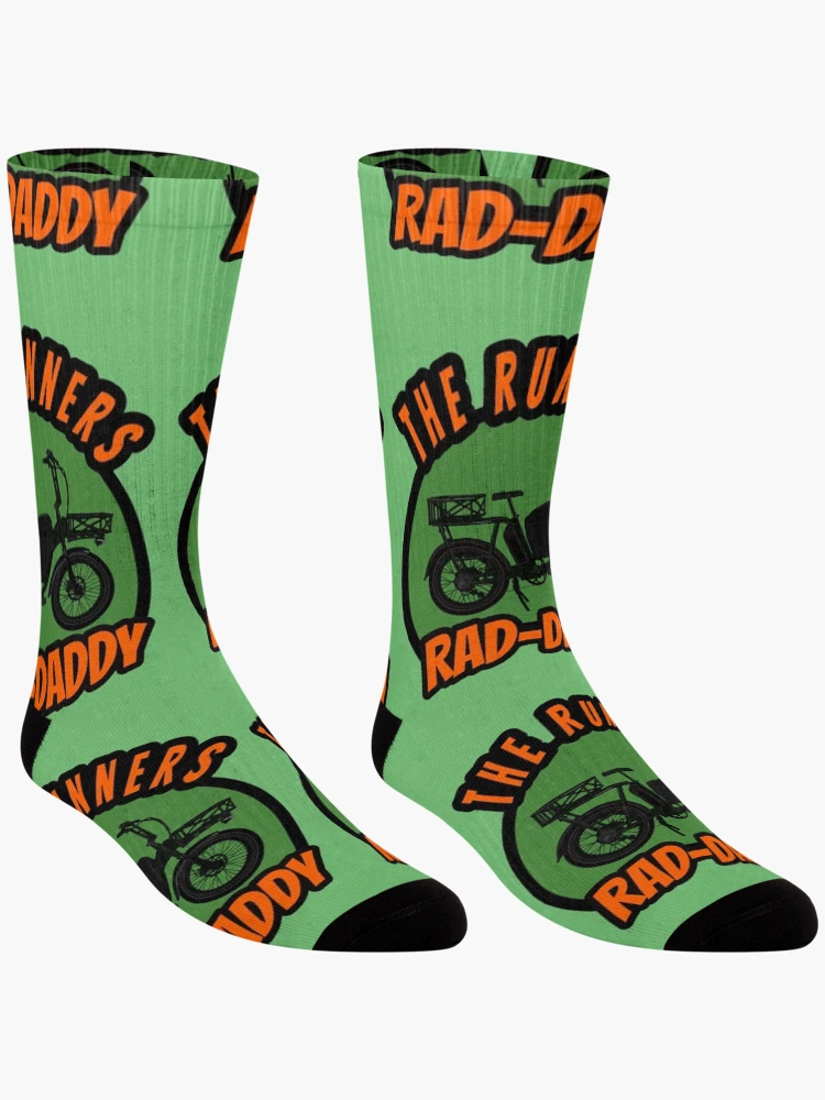 Aperçu 3 sur 5. Chaussettes avec l'œuvre RAD-DADDY RAD RUNNER RAD BIKE ROAD RIDER DADDY-RIDER créée et vendue par pink-magic-moon.