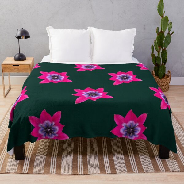 Item preview, flor llamativa designed and sold by Amanda1775.