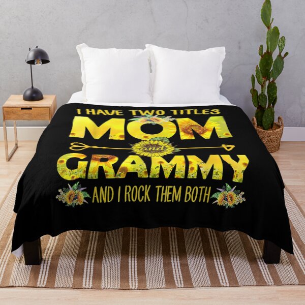 Artikelvorschau, Ich habe zwei Titel Mama und Grammy Sonnenblumen Geschenk entworfen und verkauft von dominique235.