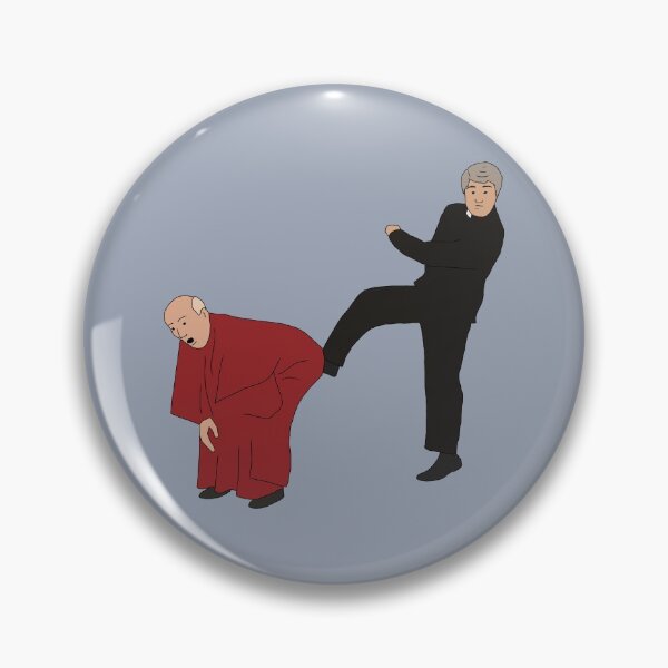 Vista previa del artículo con la obra «El padre Ted pateando al obispo Brennan por el culo», diseñado y vendido por thebcarts.
