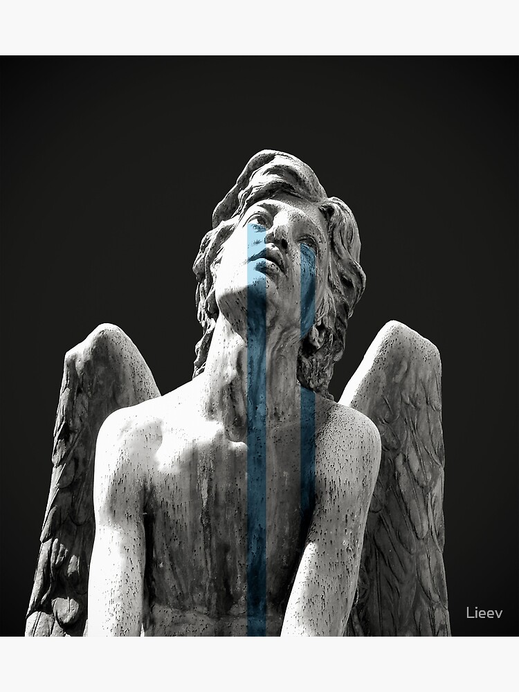 Crying angel statue in OH [OC] : r/oddlyterrifying
