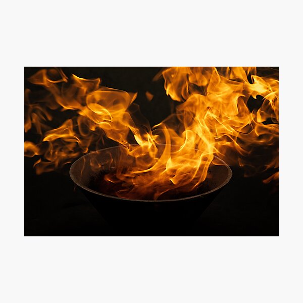 Aperçu de l'œuvre Feu chaud et chaud brûlant créée et vendue par Mitchell-Luo.