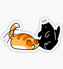 Pegatina Juguetón Tabby y gato negro