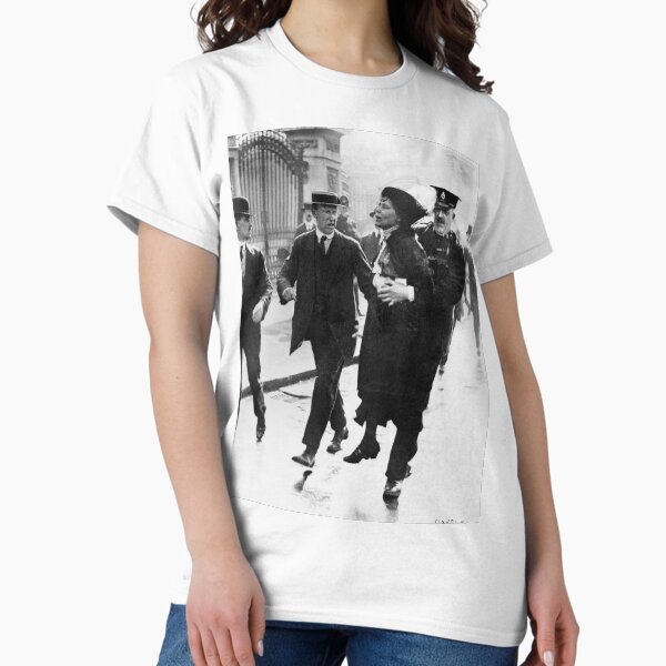 Vista previa del artículo con la obra «Sufragette Emmeline Pankhurst siendo arrestada (mayo de 1914)», diseñado y vendido por allhistory.