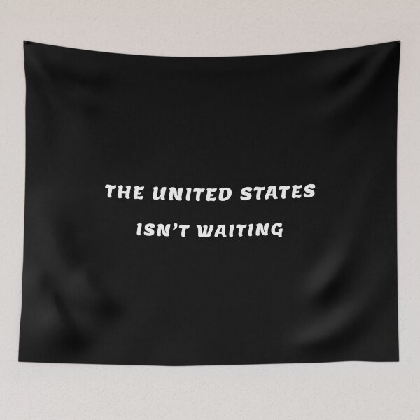 Item preview, Estados Unidos no está esperando designed and sold by DOKU_TEAM SHIRT.