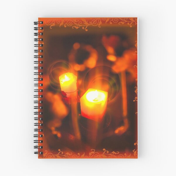 Artikelvorschau, Double Candle Shine mit Blumensilhouetten entworfen und verkauft von AheraRoses.