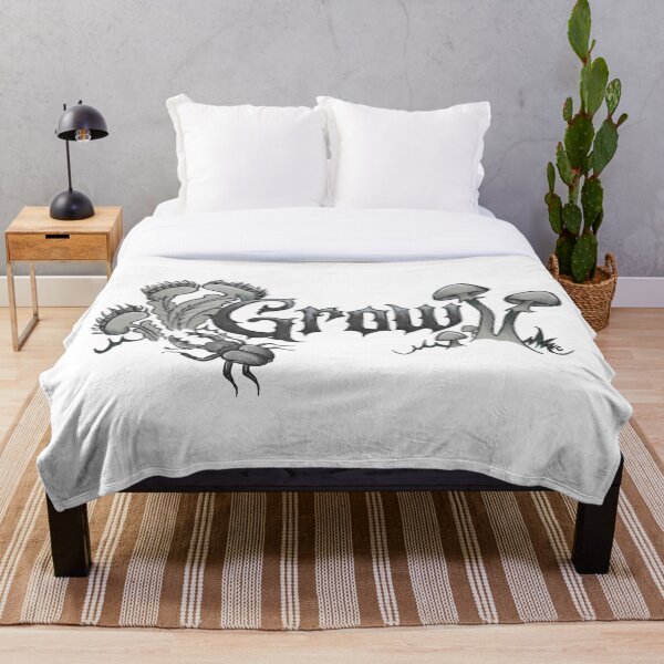 Artikelvorschau, Gothic Grow - Halloween (kein Hintergrund) entworfen und verkauft von The White Bat.