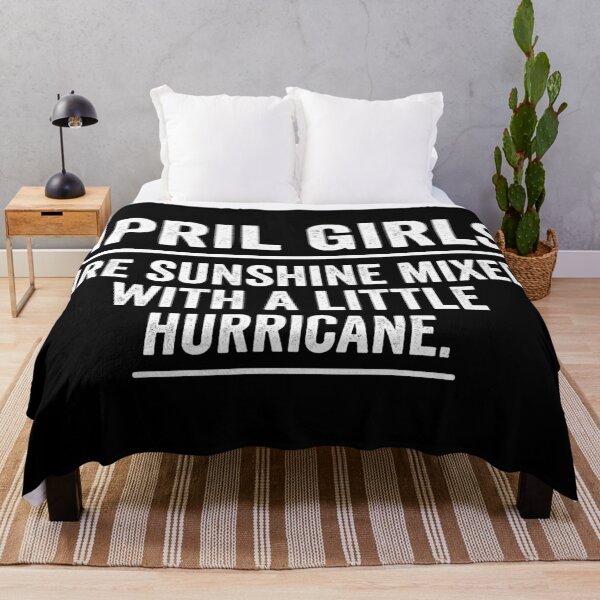 Aperçu de l'œuvre Les filles d'avril sont ensoleillées avec un petit ouragan créée et vendue par VintagePrada.