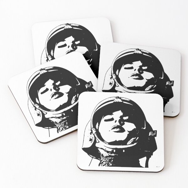 Aperçu de l'œuvre Space Girl 2 n / b créée et vendue par equiliser.