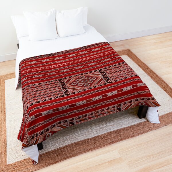 Bless international Arabesque Coverlet Set