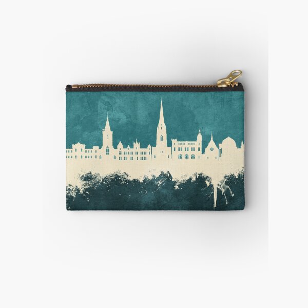 Aperçu de l'œuvre Perth Scotland Skyline créée et vendue par ArtPrints.