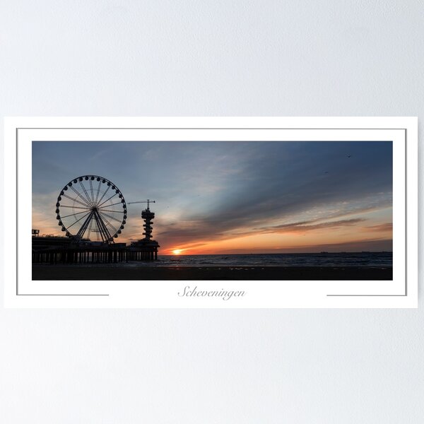 Aperçu de l'œuvre Scheveningen Pays-Bas. Un magnifique coucher de soleil sur la côte néerlandaise de la mer du Nord. créée et vendue par Richard Wareham.