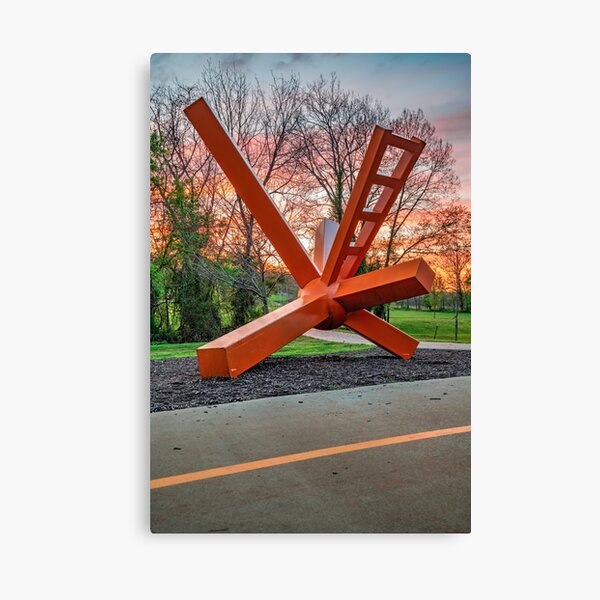 Orange Bentonville Trail Orange Kunstskulptur bei Sonnenuntergang Leinwanddruck