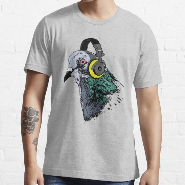 Techno Pigeon v2 Essential T-Shirt
