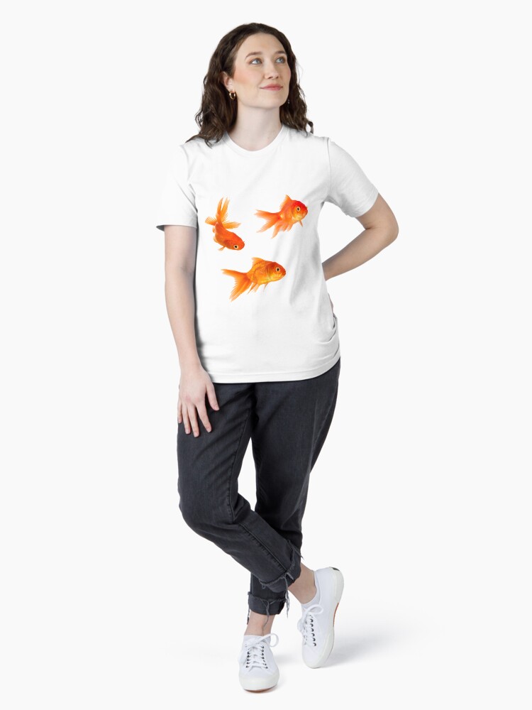 Imagen 4 de 7, Camiseta esencial con la obra Pez de colores, diseñada y vendida por vilipen.