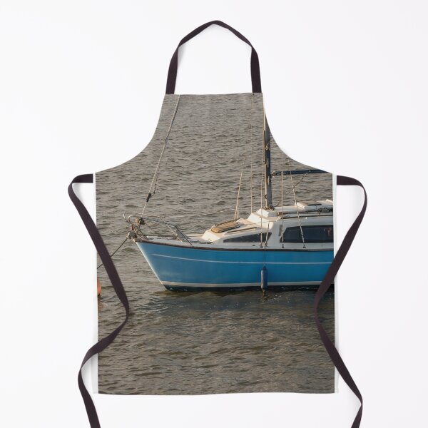 Artikelvorschau, Vorderseite eines Segelboots, Wells-Next-The-Sea entworfen und verkauft von yackers1.