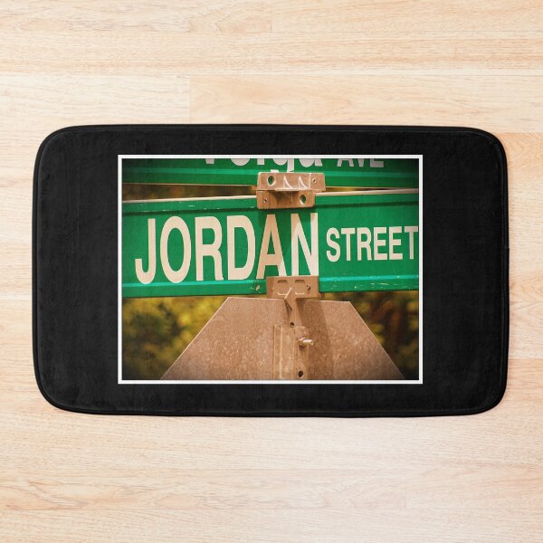 Artikelvorschau, Jordanien, Jordanien Magnet, Jordanien Aufkleber, Jordanienbecher, Jordaniendecke, Jordaniengrußkarte entworfen und verkauft von PicsByMi.