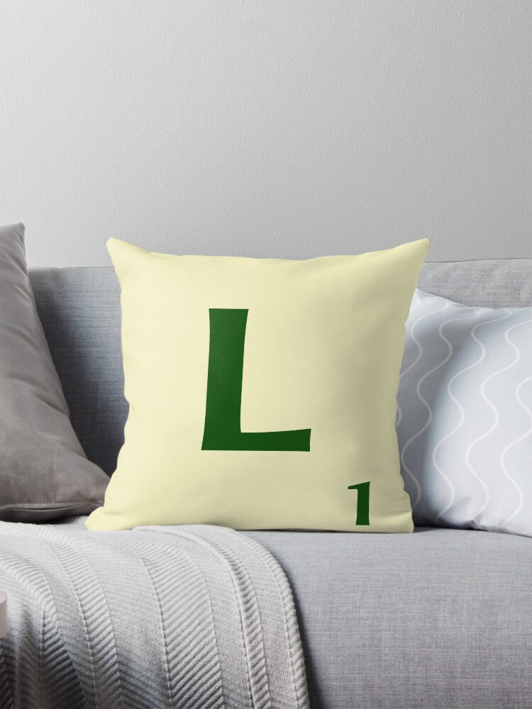 Imagen 1 de 4, Cojín con la obra Ficha de Scrabble de la L de 1 punto, diseñada y vendida por fgrdisseny.