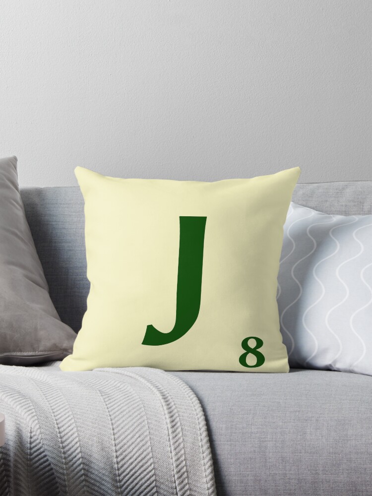 Imagen 1 de 4, Cojín con la obra Ficha de Scrabble de la J de 8 puntos, diseñada y vendida por fgrdisseny.