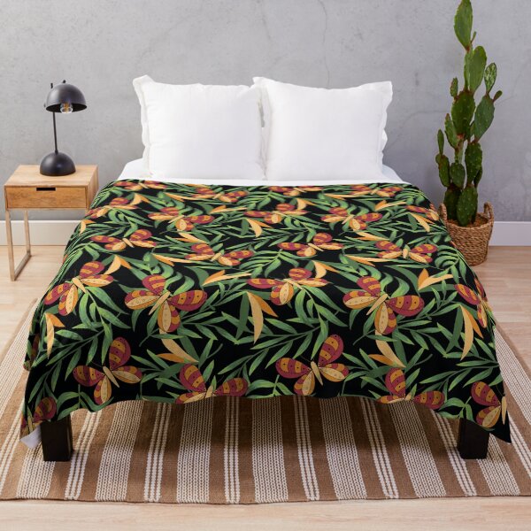 Artikelvorschau, Summer Floral Patterns : Get Ready for Summer with Stylish Floral Designs! entworfen und verkauft von ArthurYosh.