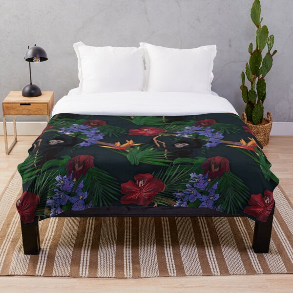 Moody Tropical Large Scale Flora Pattern Throw Blanket